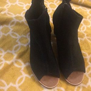 Toms last open toe booties
